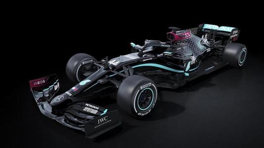 Monoposturile Mercedes, vopsite în negru în sezonul 2020