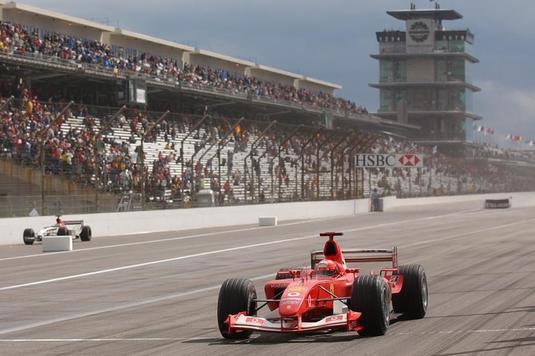 Un monopost Ferrari de Formula 1, pilotat de Michael Schumacher, vândut la licitaţie pentru suma record de 13,2 milioane de dolari