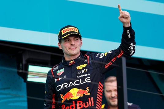 VIDEO | Max Verstappen spulberă tot în Formula 1. A adus victoria cu numărul 100 pentru Red Bull şi l-a egalat pe Ayrton Senna