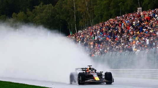Plecat de pe poziţia a şasea la grila de start, Max Verstappen a câştigat Marele Premiu al Belgiei