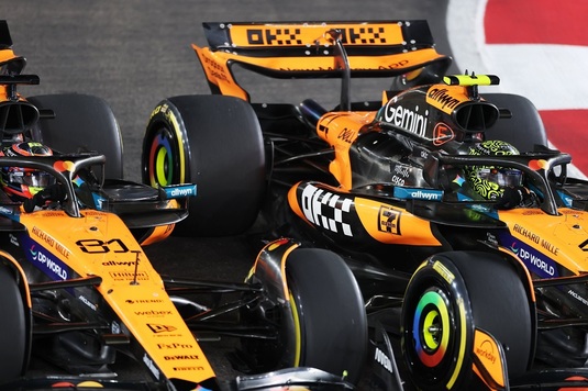 Campioană la constructori în 2025! Spectacol în Formula 1 la Singapore Grand Prix: cursa a fost câştigată de Russell
