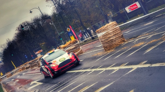 Viteza şi adrenalina fac legea pe bulevardul Kiseleff! Azi are loc în Bucureşti, Campionatul Naţional de Super Rally! 
