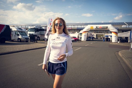 Sophia Florsch, primele declaraţii după accidentul de coşmar din Formula 3: "Am supravieţuit cu bine unei opraţii care a durat 11 ore"