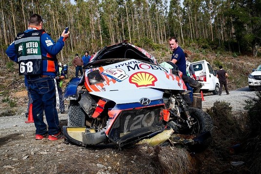 VIDEO | Moment horror în etapa de WRC din Chile. Thierry Neuville, accident la peste 200 km/h