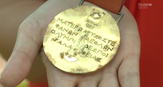 VIDEO EXCLUSIV | Medalia de aur câştigată de Silvia Stroescu la Jocurile Olimpice din 2004 a început să oxideze
