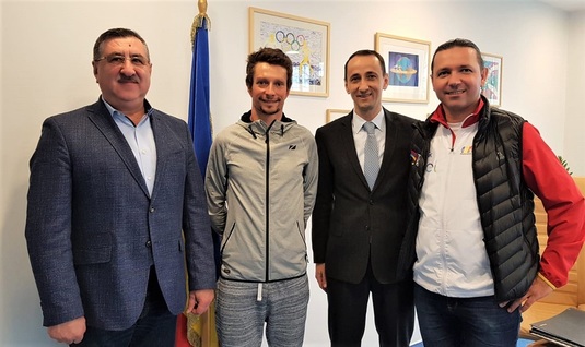 Comitetul Olimpic şi Sportiv Român a naturalizat un ...triatlonist francez. "Visul lui este să reprezinte România la Jocurile Olimpice"