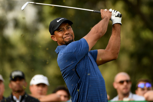 Tiger Woods va reveni în competiţie la sfârşitul lunii noiembrie