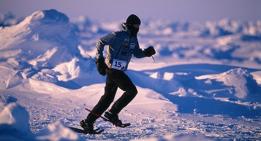 Start joc pentru ultramaratonul Polul Nord. Un bibliotecar român cu nume istoric e pe lista participanţilor