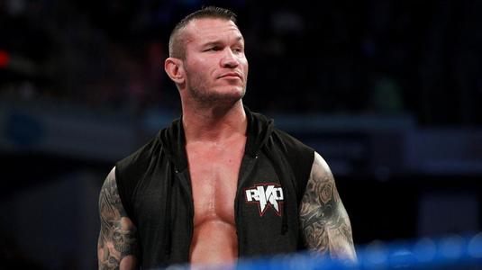 FOTO | Veste teribilă pentru fanii lui Randy Orton! S-a accidentat şi va lipsi în următoarea perioadă. Cât timp va sta ”Vipera” departe de WWE