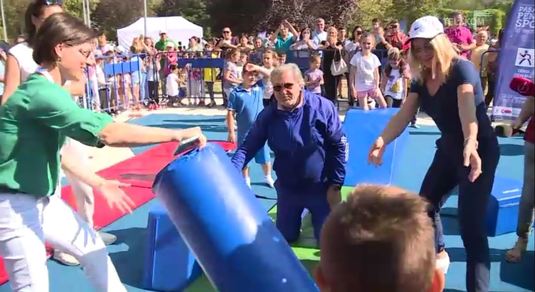 VIDEO | „Am dat în mintea copiilor!” Ilie Năstase a făcut spectacol într-un parc pentru copii