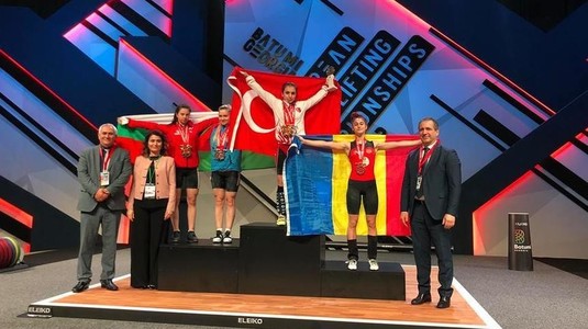 Cosmina Pană, medaliată cu bronz la Campionatele Europene de haltere