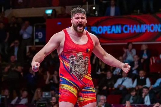 AUR pentru România! Un român este campion la lupte greco romane, categoria 130 de kilograme