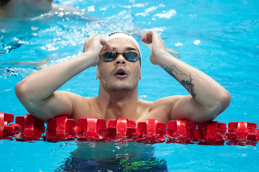 Un nou rezultat important la Campionatul Mondial de nataţie: Robert Glinţă a reuşit să se califice în semifinale la 50 de metri spate