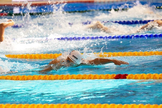 Ştafeta de 4x100 metri liber a României nu a reuşit calificarea în finală la CE de Nataţie