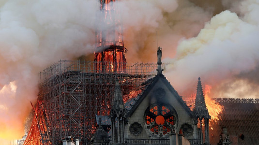 Donaţie de 100 de milioane de euro făcută de un patron din Ligue 1 pentru Notre Dame! Anunţul făcut după incendiul devastator