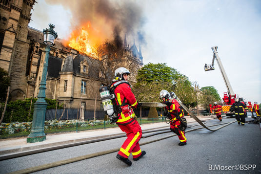 Cauza incendiului de la Notre Dame! Anunţul făcut de procurorul care conduce cazul şi donaţiile uriaşe primite deja! Patronul lui Rennes e în top