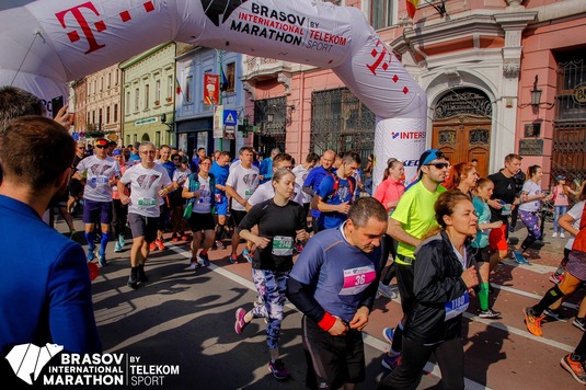 Record de participanţi la MIB! VIDEO | Aici ai totul despre Maratonul International Brasov powered by Telekom Sport