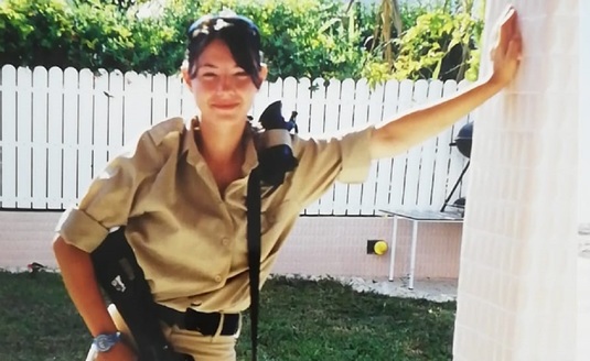 INTERVIU | O româncă a fost nevoită să facă 2 ani de armată în Israel: ”Era foarte greu”. Acum este medic şi jucătoare de hochei la Sportul Studenţesc