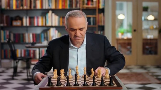 Garry Kasparov e la Bucureşti! "Nu e totul să ajungi campion mondial, ci să găseşti mereu noi provocări"