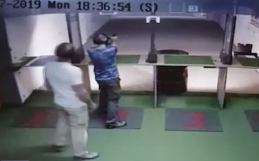 VIDEO | Imagini ŞOCANTE! Un bărbat s-a împuşcat în cap, într-un poligon privat din Floreşti, judeţul Cluj