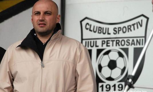 Închisoare pentru un fost patron de club din Liga 1! A fost condamnat la trei ani şi trei luni în spatele gratiilor: ce acuzaţii i se aduc