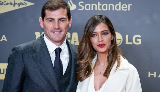 Divorţaţi, dar împreună la hotel. Sara Carbonero şi Iker Casillas au fost surprinşi împreună într-o vacanţă în Porto