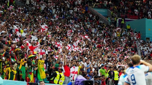 Englezii mai au o problemă după eliminarea de la Cupa Mondială! Medicii se tem că fanii revin acasă din Qatar cu o boală mai periculoasă decât Covid-19