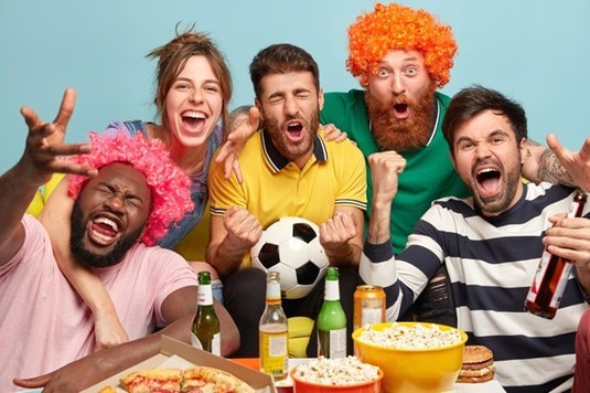 Vrei să pleci în weekend pentru un meci de fotbal? Cât costă să mergi la un meci al favoriţilor tăi în deplasare?