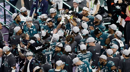 Philadelphia Eagles a câştigat pentru a doua oară Super Bowl. La finala NFL a fost prezent şi Donald Trump