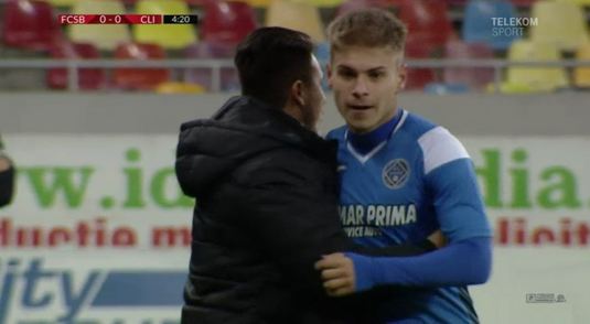 VIDEO Ilie Poenaru a schimbat un jucător în minutul 5 al meciului cu FCSB! Tânărul Bogdan Ilie, victima regulii U21