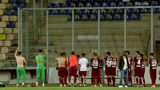 VIDEO Rapidiştii au sărbătorit şi cântat după meci în faţa peluzei goale