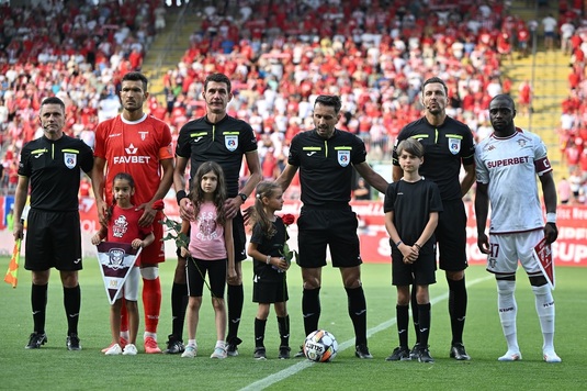 Fază bizară de arbitraj în UTA - Rapid. Colţescu a validat golul de 2-1 al arădenilor, jocul s-a reluat. A intervenit VAR şi reuşita s-a anulat | VIDEO