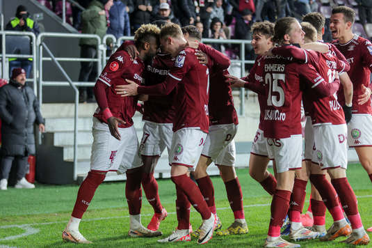 Rapid - CFR Cluj LIVE TEXT, azi, de la ora 20:00. Derby în Cupa României. Petrescu e suspendat pentru meciul din Giuleşti