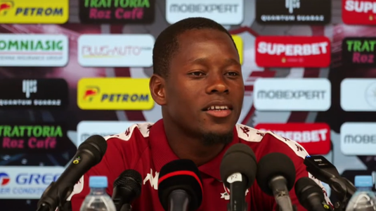 Întrebat despre Dan Petrescu şi Costel Gâlcă, Kader Keita a ales şi apoi a început să râdă: ”Prefer să joc fotbal”