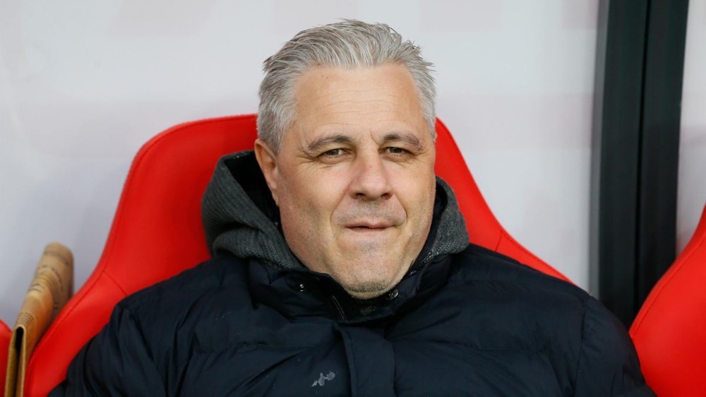 BREAKING | Salariu fabulos pentru Şumudică. Un club de mare tradiţie din Liga 1 şi-a demis antrenorul şi-l vrea urgent pe banca tehnică