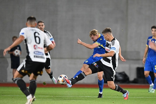 VIDEO | U Cluj - Petrolul 1-1. Partidă echilibrată la Sibiu! Oaspeţii rămân neînvinşi în deplasare
