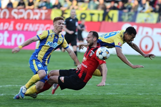 Fotbalistul de la Petrolul care a reunoscut discuţiile pentru transferul la Dinamo: "Au spus că au găsit altceva" | VIDEO