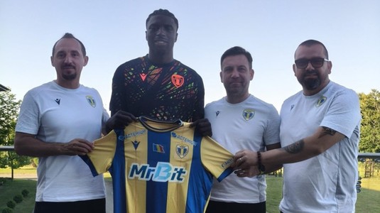 Petrolul se întăreşte! „Lupii galbeni” au transferat doi fundaşi străini şi le-au oferit contract pentru următoarele două sezoane