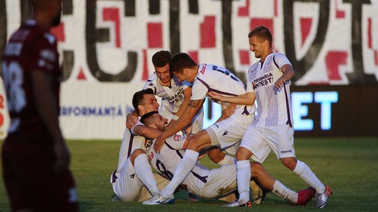 VIDEO | Surpriza pregătită de fanii lui FC Argeş, după victoria obţinută de piteşteni pe terenul Rapidului