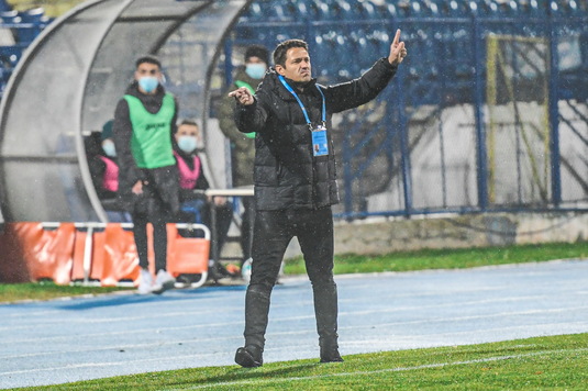  Antrenorul Argeşului, Ionuţ Moşteanu, supărat pe jucătorii săi pentru evoluţia din meciul cu Poli Iaşi. "Cel mai slab joc al nostru de când am preluat echipa"