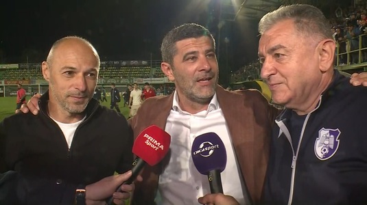 Andone, intervenţie de pe gazon după promovarea reuşită de FC Argeş. Dani Coman şi primarul Piteştiului l-au îmbrăţişat: "Nu ne vom opri!"
