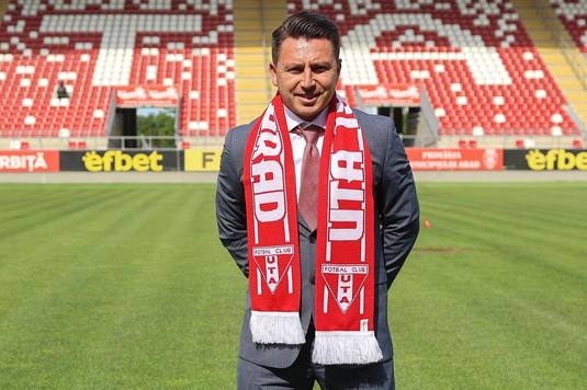 OFICIAL | UTA Arad, al doilea transfer din această vară! După Keşeru, un alt fotbalist a semnat cu echipa pregătită de Ilie Poenaru
