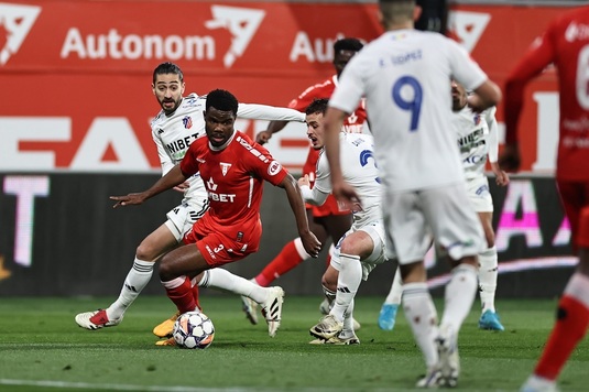 VIDEO | UTA - FC Botoşani 2-0, în Superliga! Echipa lui Mircea Rednic a intrat în top 10, după ce Mabea şi Vuletich au adus victoria