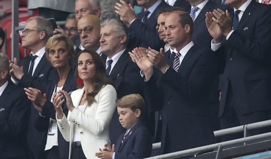 FOTO | Românul care a urmărit finala EURO 2020 de lângă prinţul William şi Kate Middleton, în zona VIP de pe Wembley