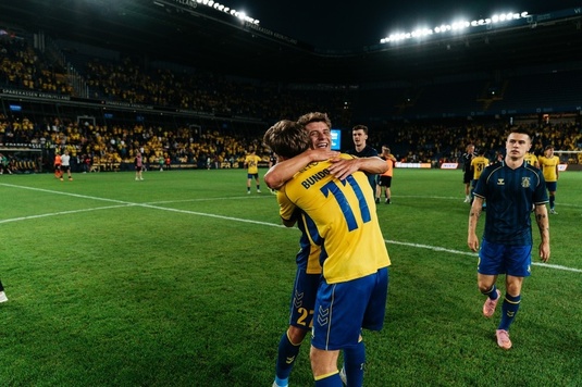 Desfăşurare halucinantă într-o dublă europeană: echipa era condusă cu 0-3, a avut un jucător eliminat, dar a câştigat cu 4-0 şi s-a calificat