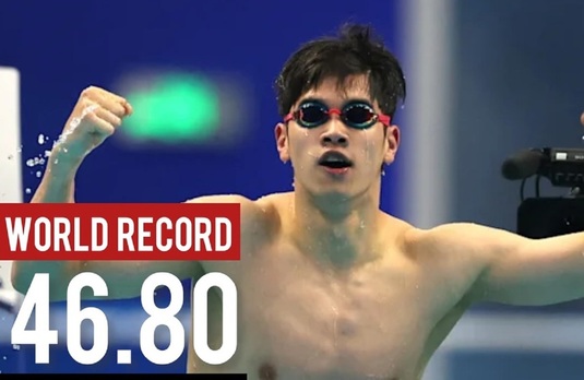 David Popovici, învins. Recordul mondial la 100 m liber, deţinut de român, doborât de chinezul Pan Zhanle