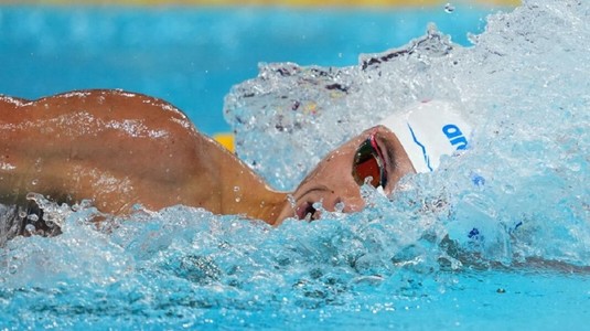 Popovici face spectacol la Roma! Aur şi record în finala de 200 metri liber la Settecolli