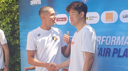 Rivalitate doar în bazin! David Popovici şi Pan Zhanle au surprins pe toată lumea: "Se simte bine aici"
