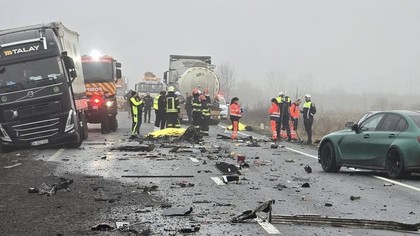 Tragedie în România! Microbuzul ce transporta suporterii echipei PAOK către Franţa, implicat într-un accident mortal! Bilanţul victimelor este unul tragic
