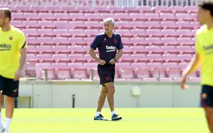 ”Trebuie să vedem dacă eu corespund acestui club”. Setien ia în calcul plecarea de la Barcelona 